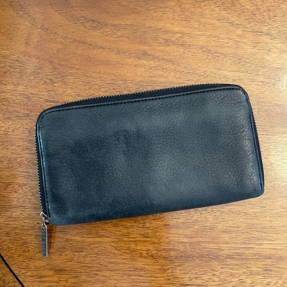 Tory Burch wallet